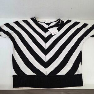 89th & Madison Black & White Striped Dolman Sleeve Sweater Size Medium NWT